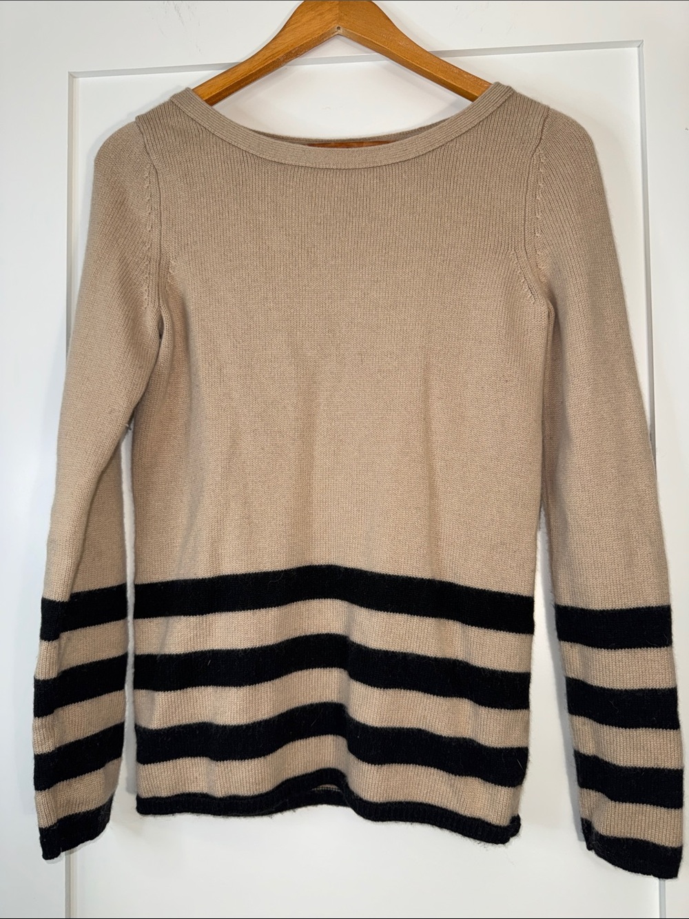 Banana Republic Beige & Black Striped Crewneck Sweater Wool Cahsmere Blend Sz S